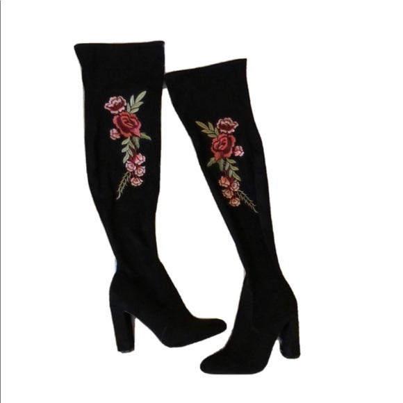 Zigi Soho Over Knee Boots Black Suede Flower Embroidered Heels MOZE NEW - Picture 1 of 7